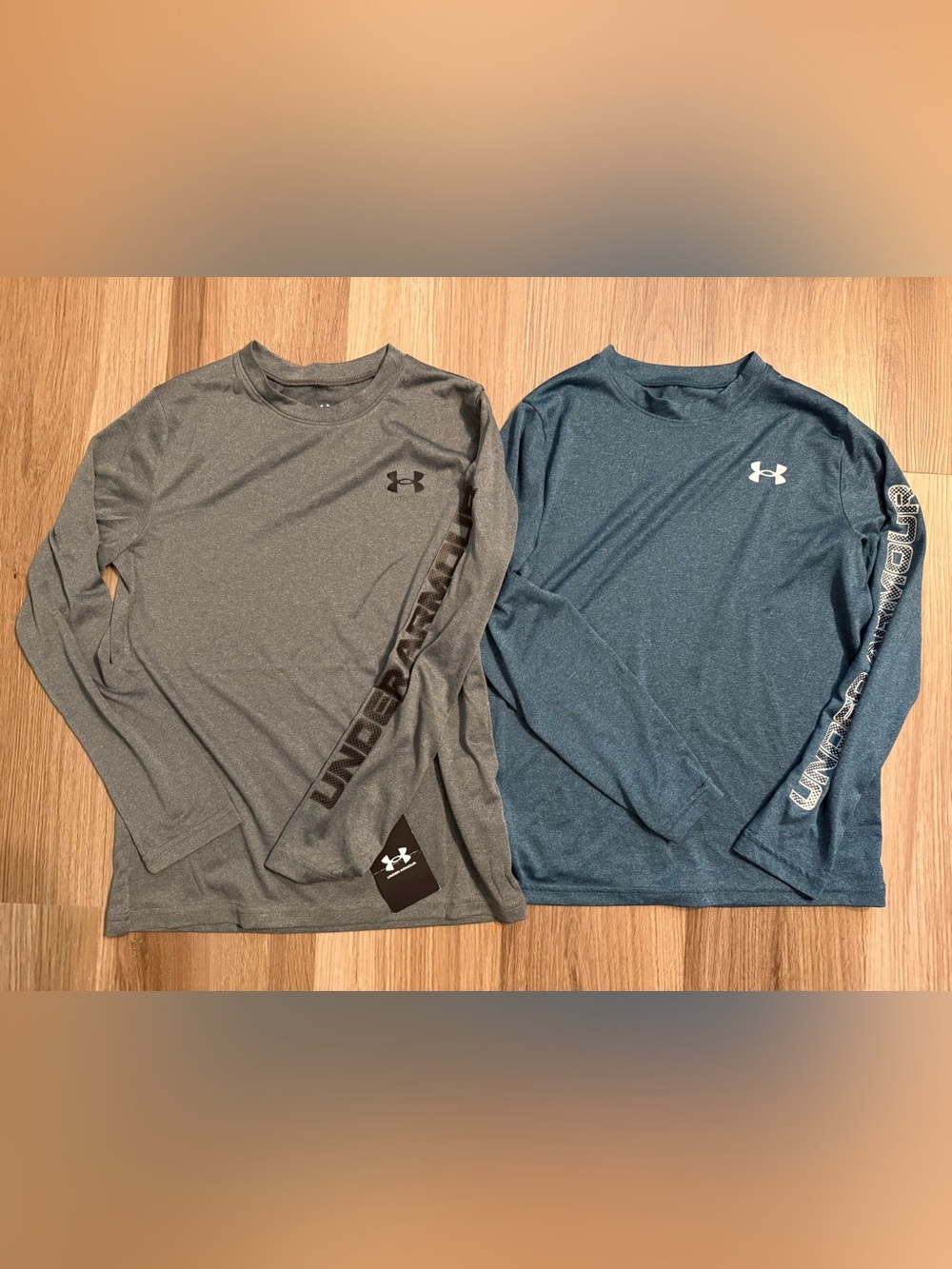 Under Armour boys long sleeve tech shirts size Medium